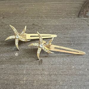 Vintage Star gold tone rhinestone Made in Japan hair clips